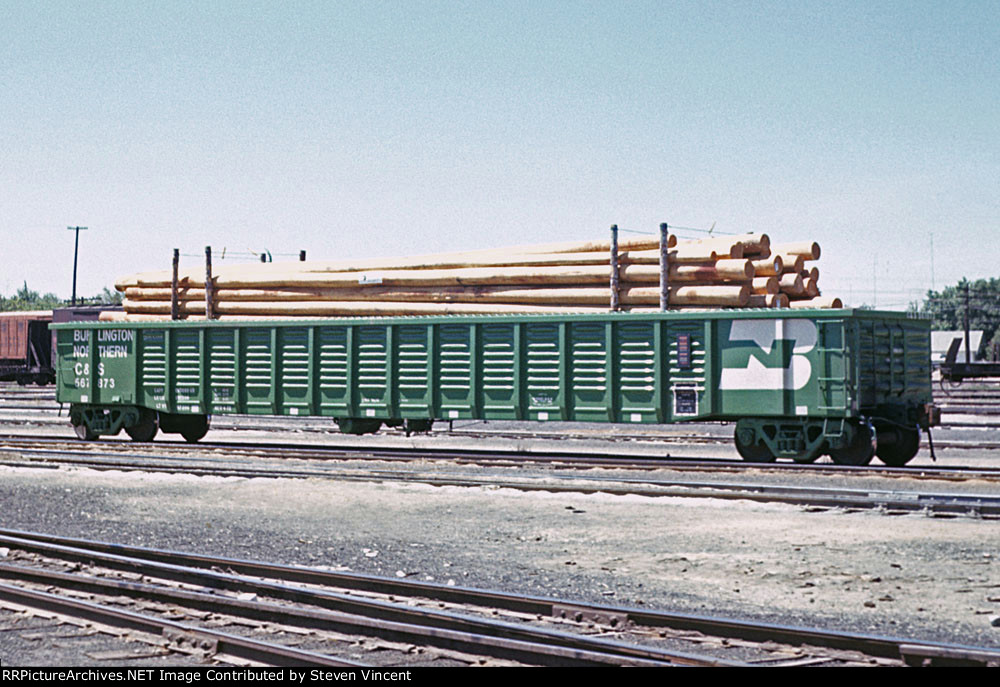 Colorado & Southern gondola CS #567873 with a load of poles